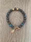Bracelet Homme | Talisman Jaspe Bleu & Vierge Miraculeuse Dorée | Paix & Protection Divine