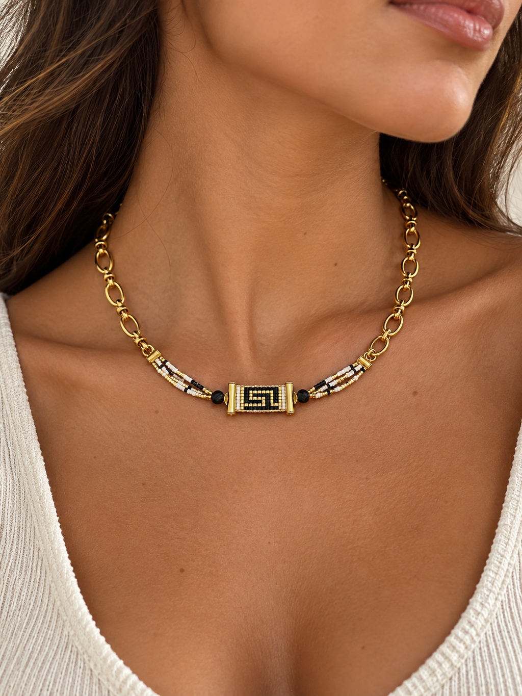 Collier Noir & Or Tissé Main en Acier Doré – 45 cm | Collection Emblématique