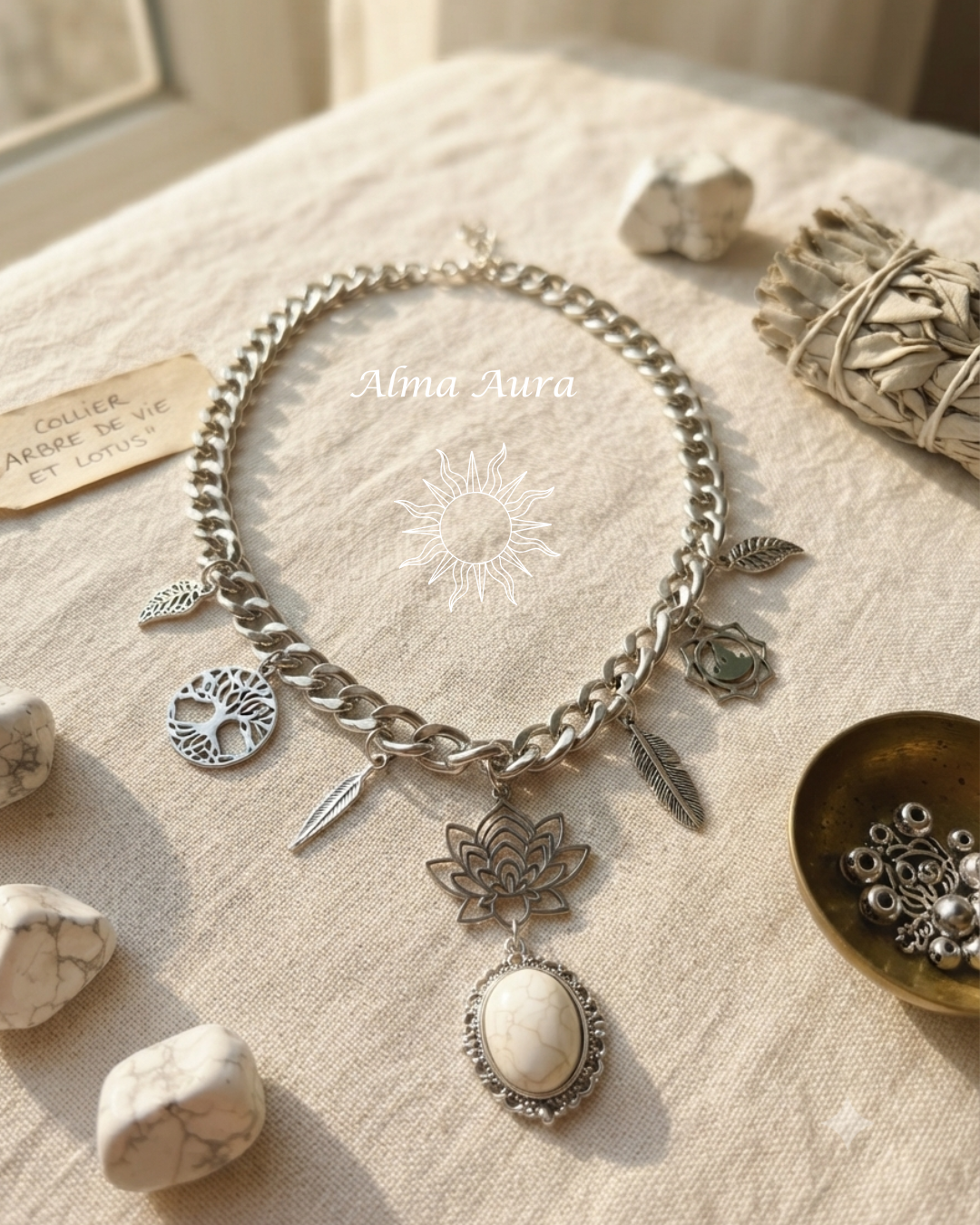 Collier lotus en howlite blanche – talisman argenté
