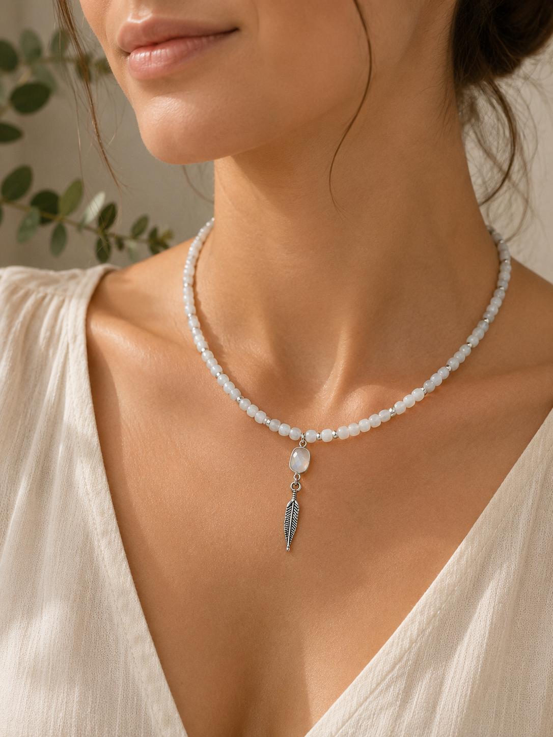 Pierre de Lune Bleuté | Collier  – Intuition & Équilibre Émotionnel