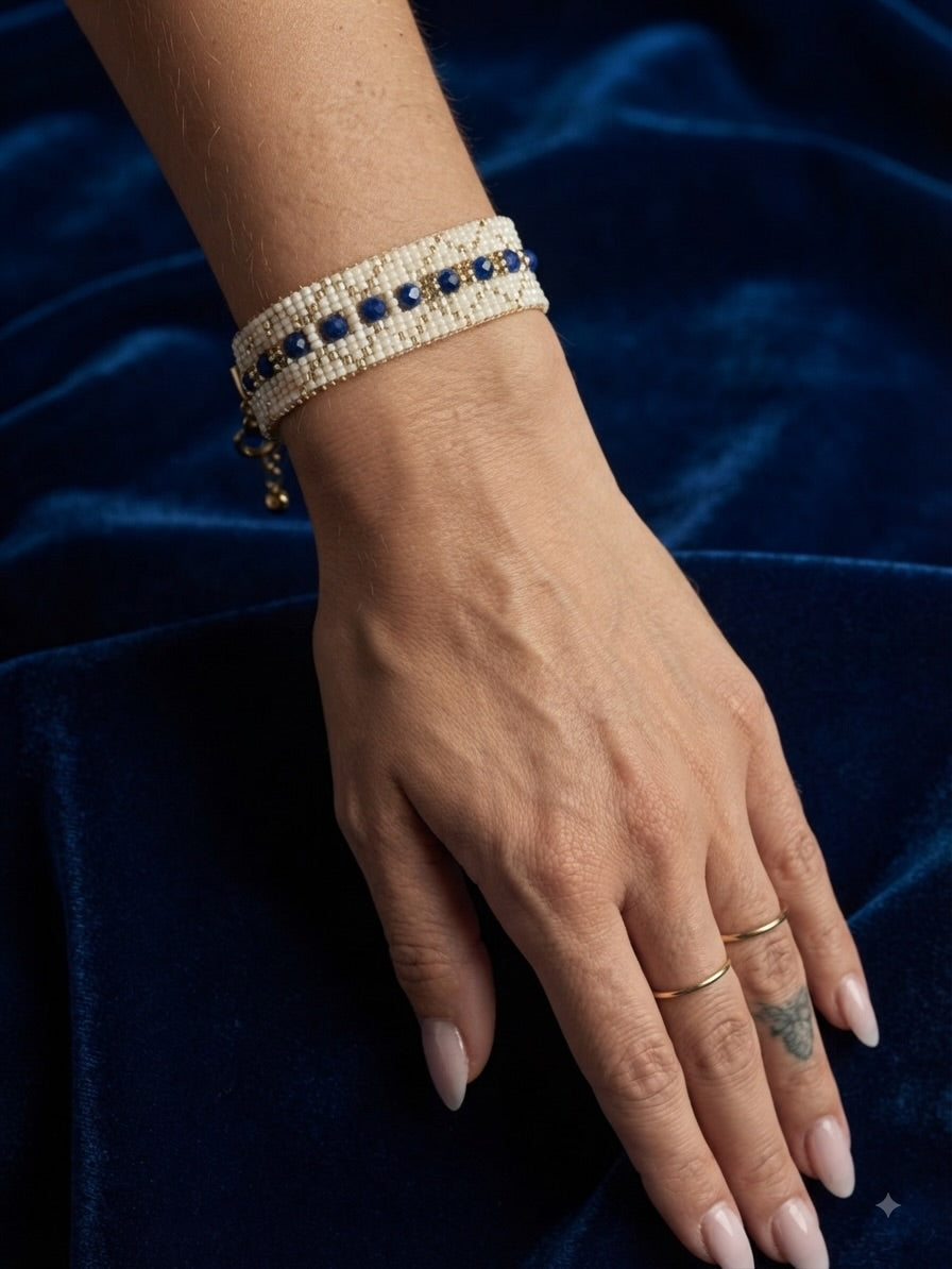 Collection Lapis Lazuli : Bracelet tissé fait main avec lapis lazuli incrustée |Bijoux Bohèmes & Symboliques